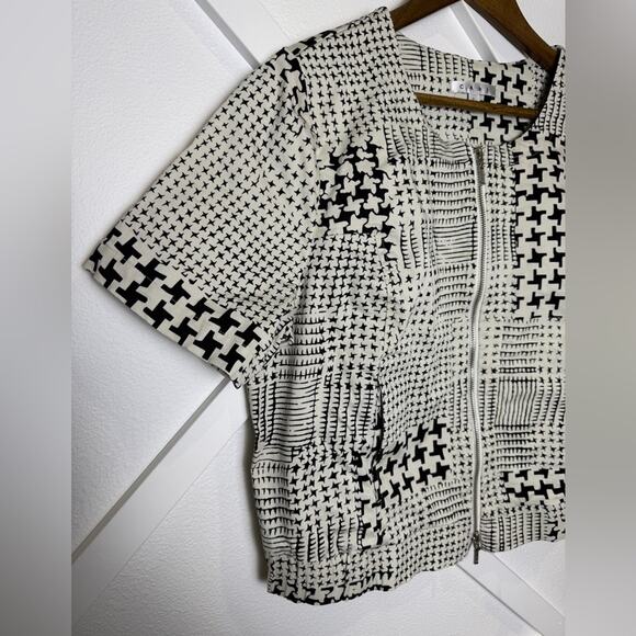 Cabi Coupe Bomber #931 Short Sleeve Black and Cream Abstract Zip Jacket Size L - Picture 4 of 14
